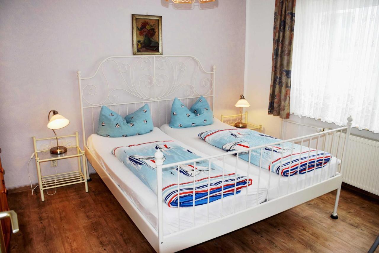 Pension im Ostseebad Sellin Zimmer foto