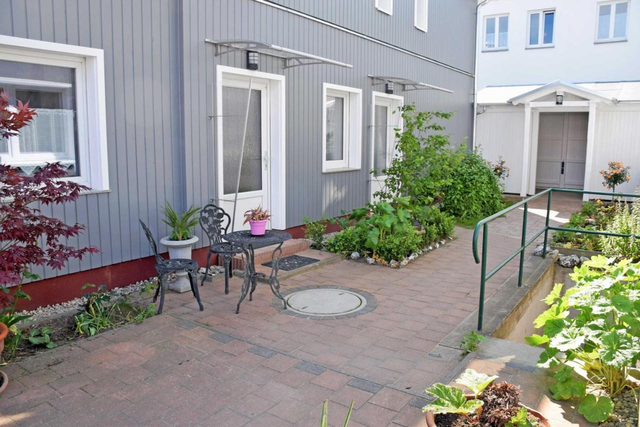 Pension im Ostseebad Sellin Exterior foto